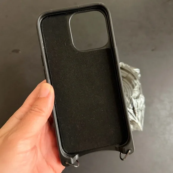 ✨NEW✨Bandolier Mila MagSafe Crossbody Phone Case - iPhone 13 Pro - Picture 3 of 7